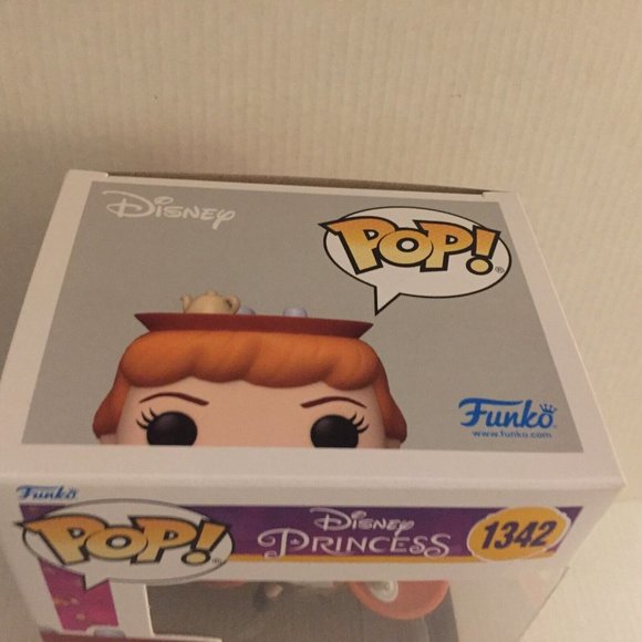 NEW 2023 Wondercon Disney Princess Cinderella Funko Pop Figure #1342 - Picture 6 of 7